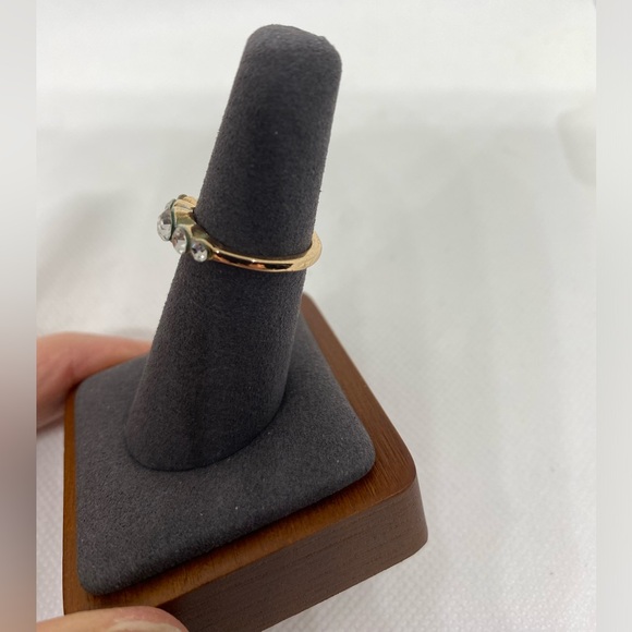 Gold and cubic zirconia cocktail statement ring costume jewellery sparkly bling - Picture 5 of 9